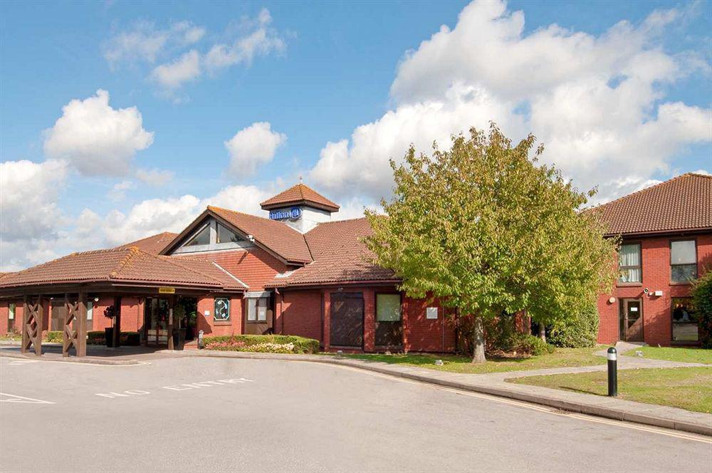 Holiday Inn Express Portsmouth - North By Ihg Exterior foto